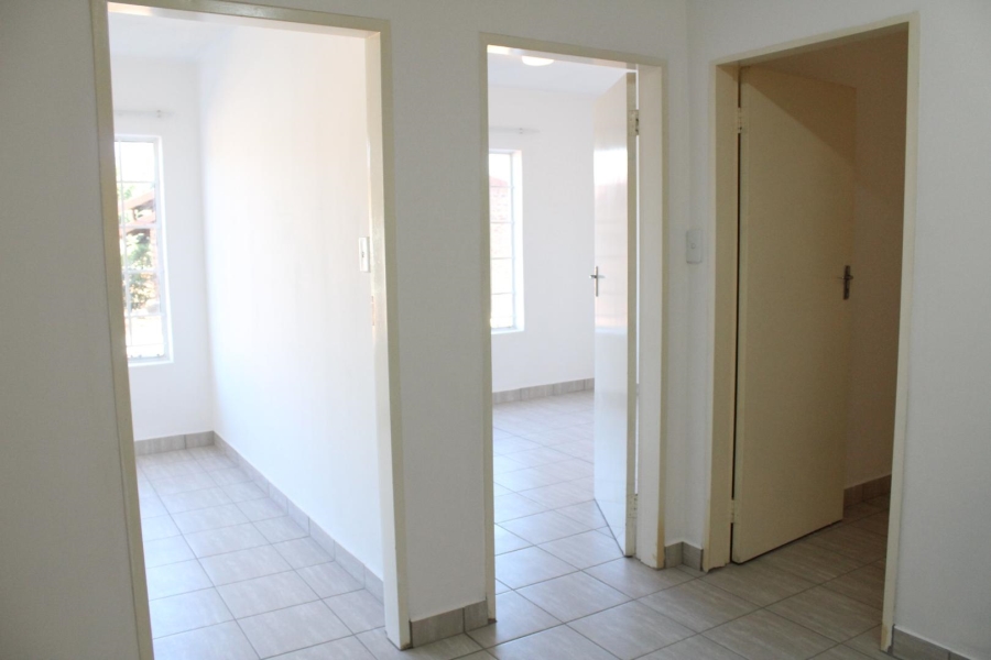 To Let 2 Bedroom Property for Rent in Silverton Gauteng