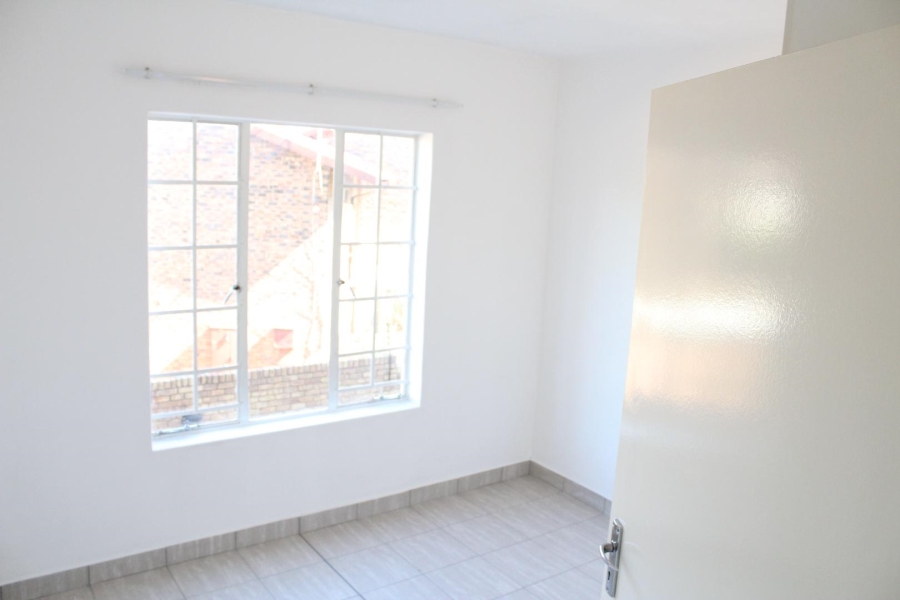 To Let 2 Bedroom Property for Rent in Silverton Gauteng