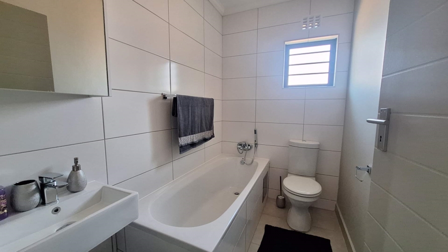 To Let 3 Bedroom Property for Rent in Cosmo City Gauteng