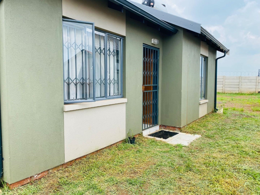 2 Bedroom Property for Sale in Sky City Gauteng
