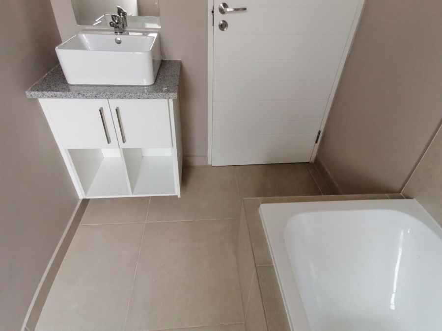 To Let 3 Bedroom Property for Rent in Terenure Gauteng