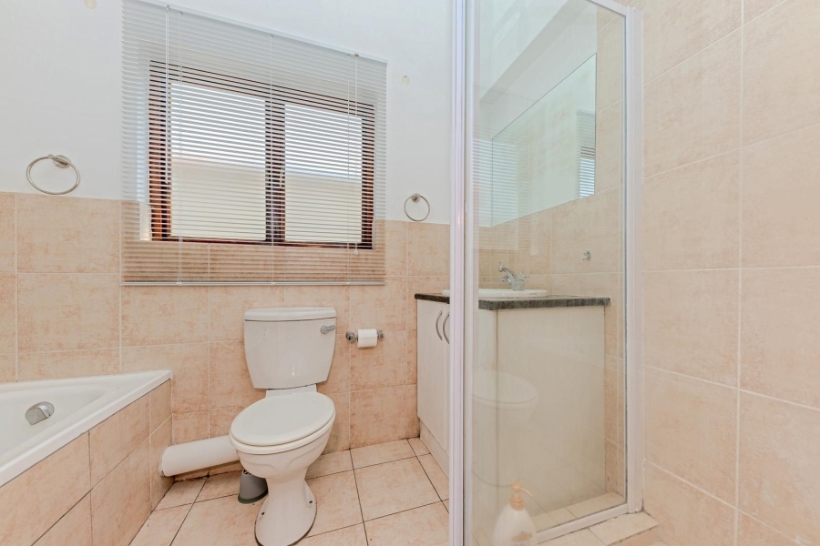 To Let 2 Bedroom Property for Rent in Paulshof Gauteng