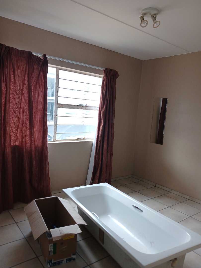 2 Bedroom Property for Sale in Bardene Gauteng