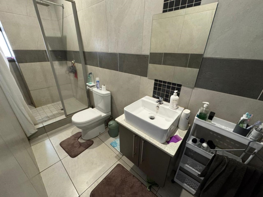 2 Bedroom Property for Sale in Pretoria North Gauteng