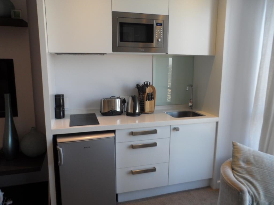 To Let 1 Bedroom Property for Rent in Morningside Gauteng