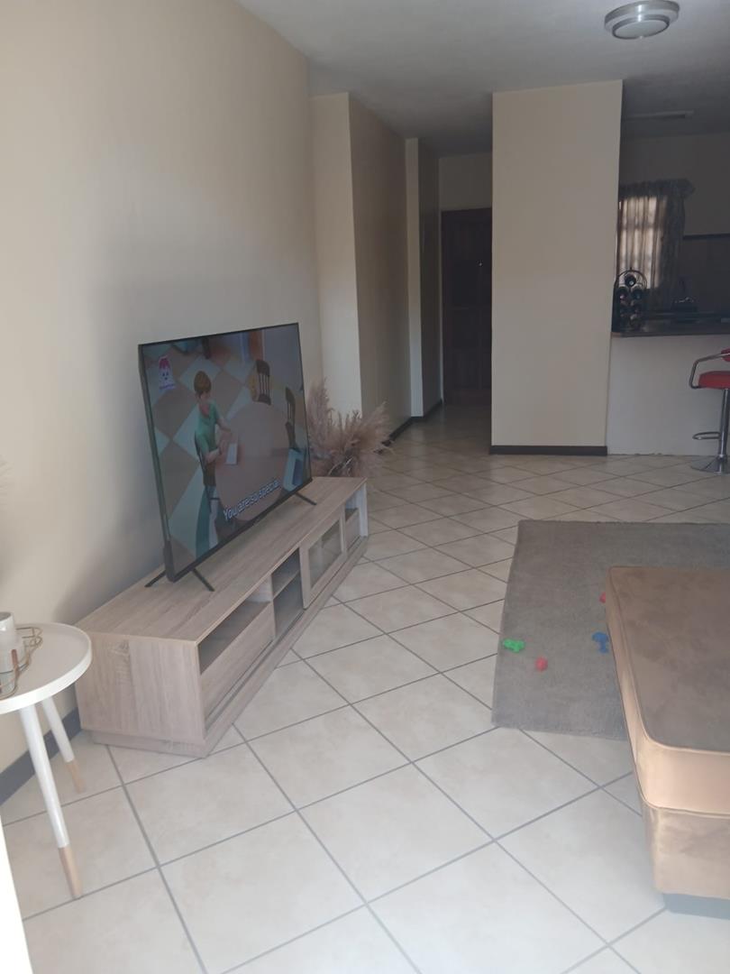 To Let 2 Bedroom Property for Rent in Doornkloof Gauteng