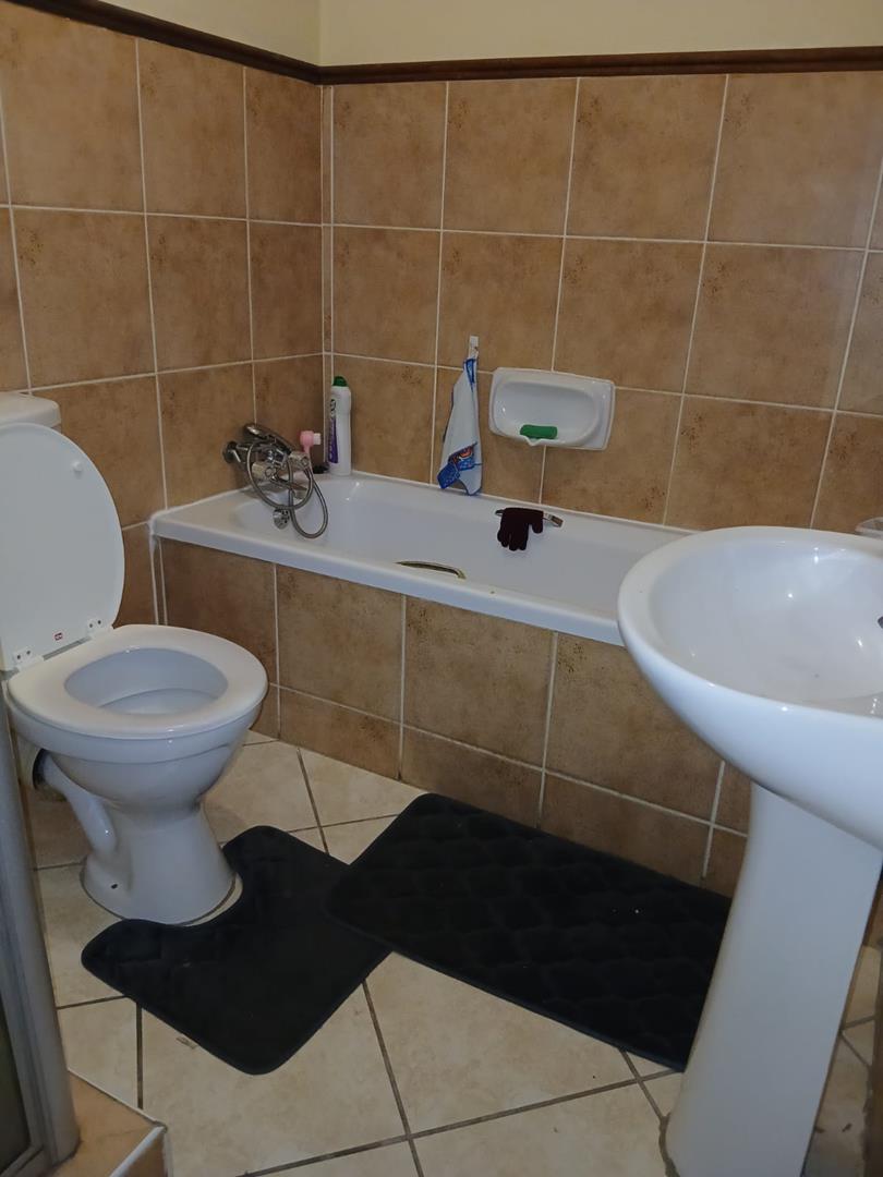 To Let 2 Bedroom Property for Rent in Doornkloof Gauteng