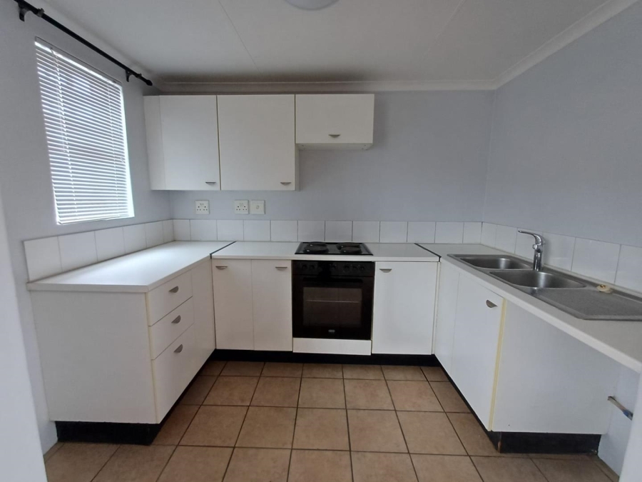 To Let 1 Bedroom Property for Rent in Houghton Estate Gauteng