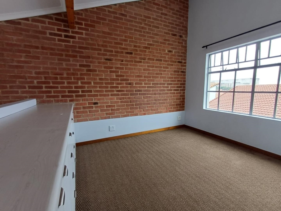 To Let 1 Bedroom Property for Rent in Houghton Estate Gauteng