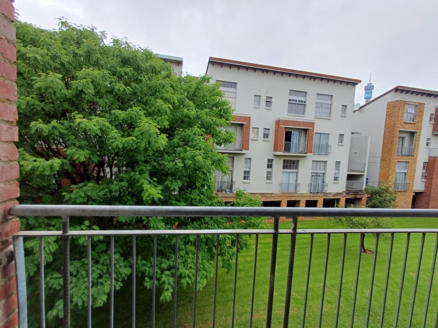 To Let 1 Bedroom Property for Rent in Houghton Estate Gauteng