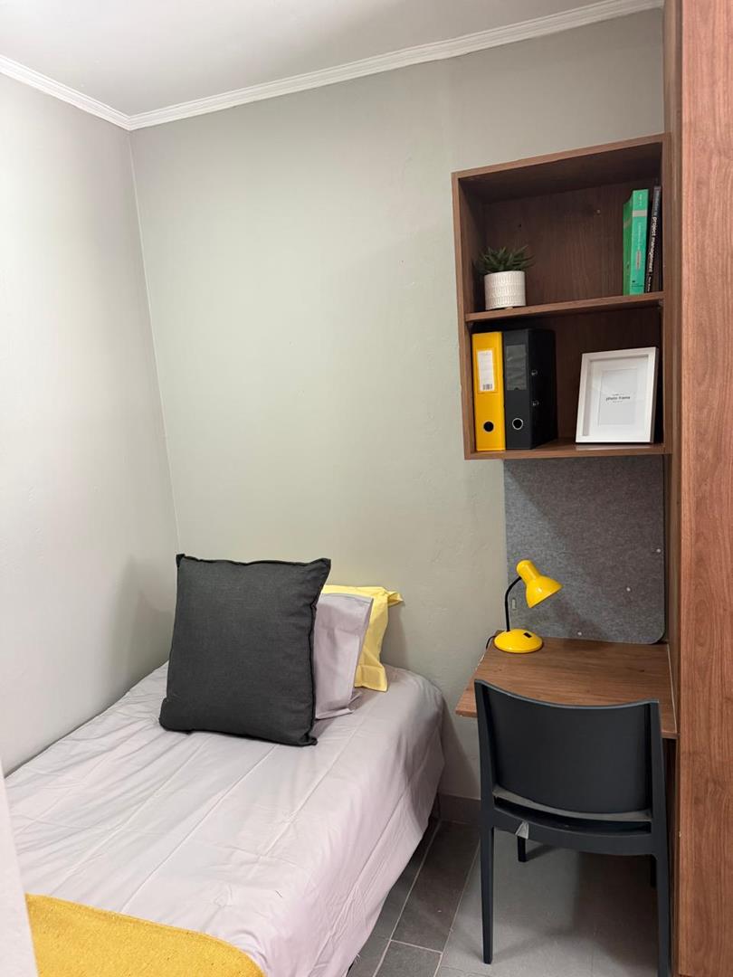 To Let 1 Bedroom Property for Rent in Capital Park Gauteng