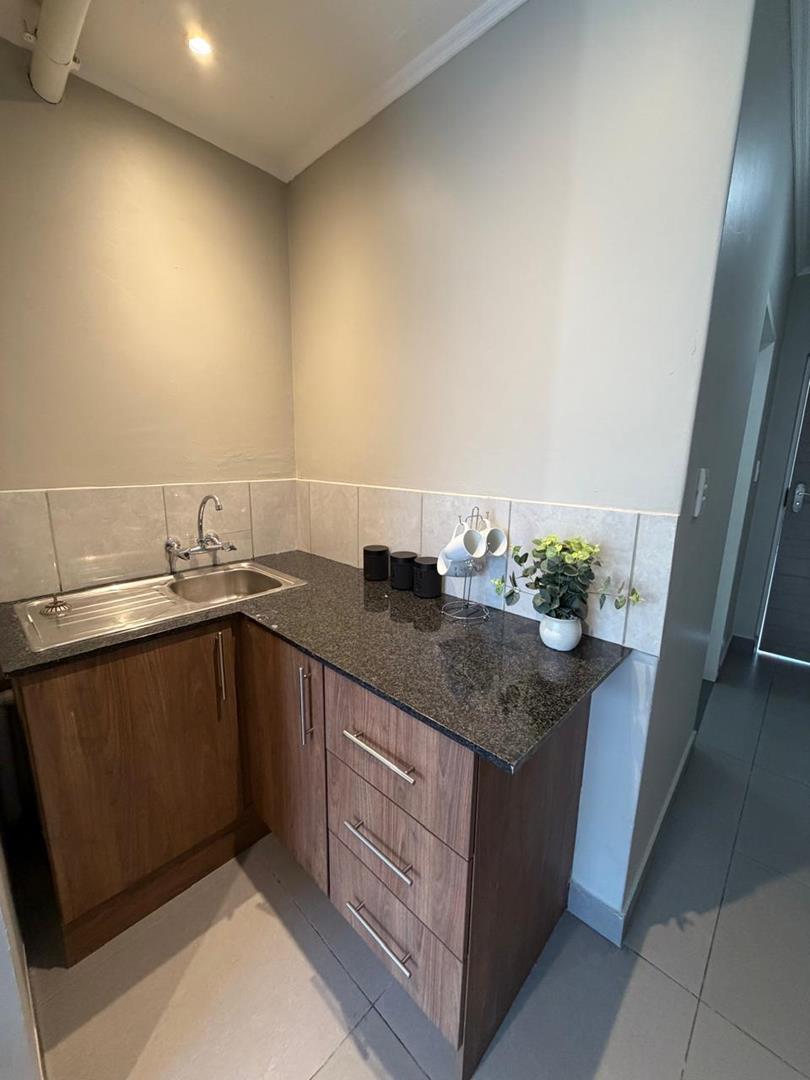 To Let 1 Bedroom Property for Rent in Capital Park Gauteng