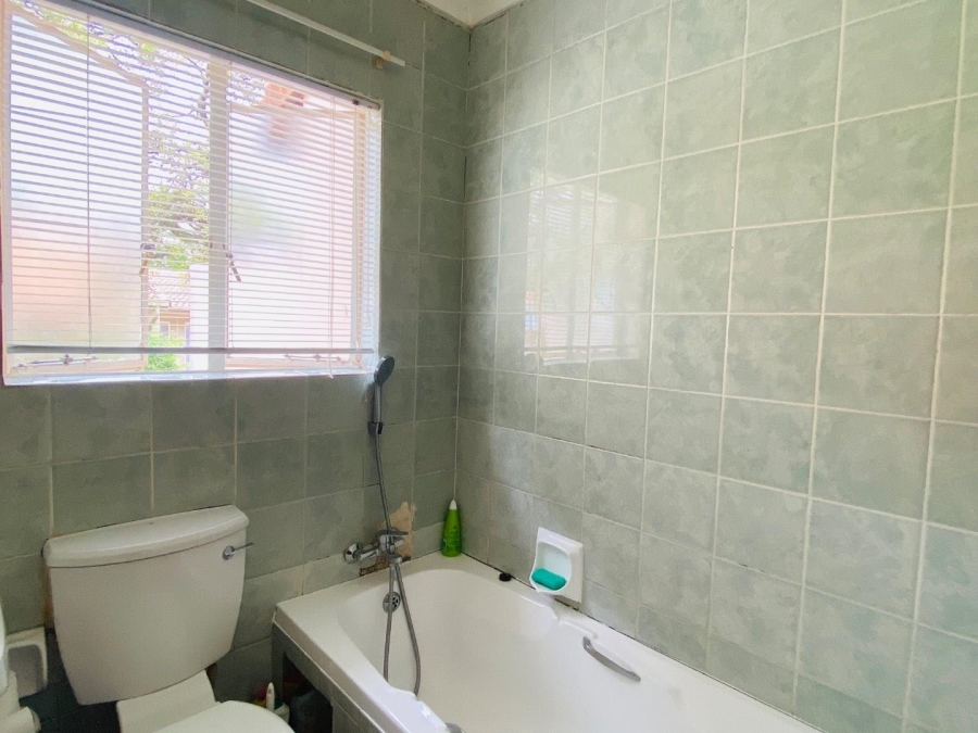 To Let 3 Bedroom Property for Rent in Country View Gauteng