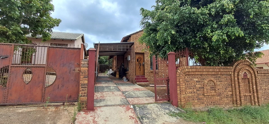 To Let 3 Bedroom Property for Rent in Soshanguve UU Gauteng