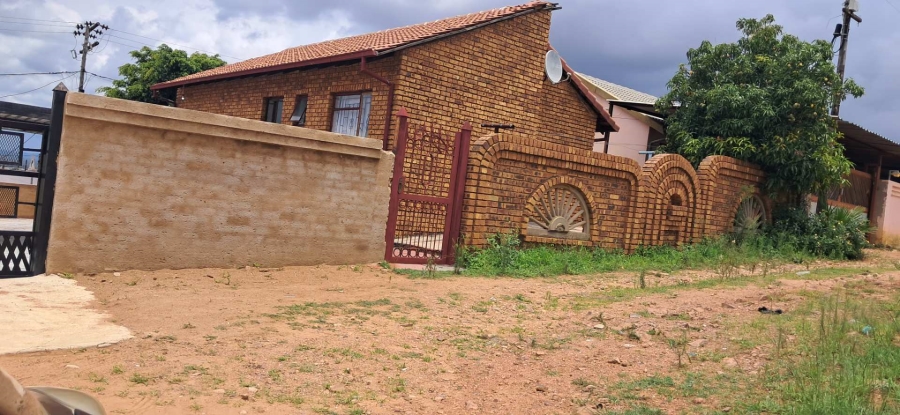 To Let 3 Bedroom Property for Rent in Soshanguve UU Gauteng