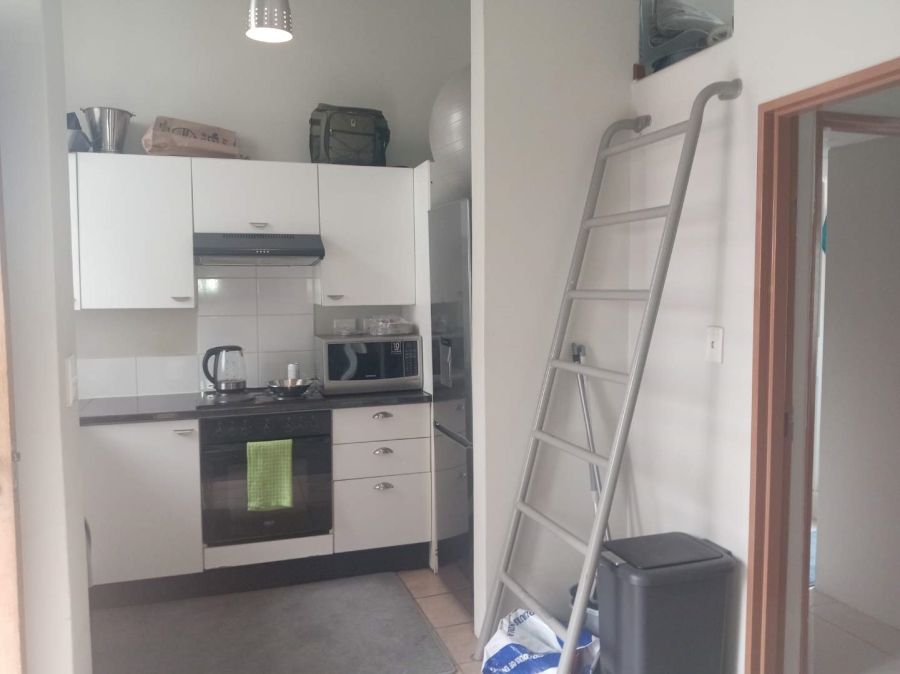 To Let 1 Bedroom Property for Rent in Houghton Gauteng