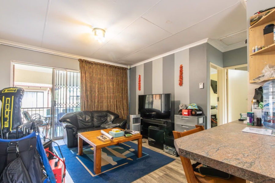 2 Bedroom Property for Sale in Wilgeheuwel Gauteng