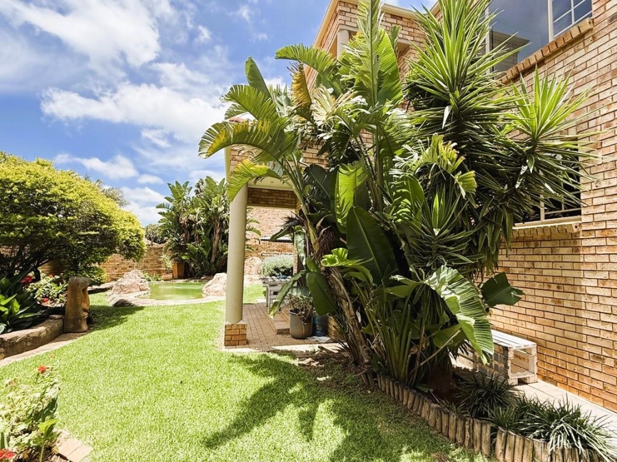 To Let 4 Bedroom Property for Rent in Honeydew Ridge Gauteng