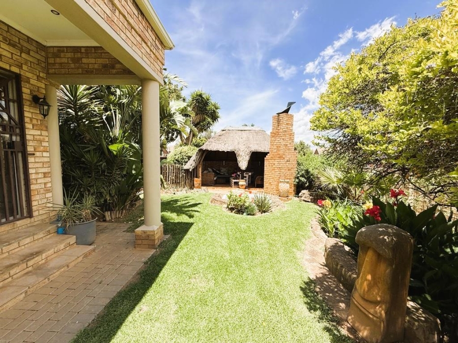 To Let 4 Bedroom Property for Rent in Honeydew Ridge Gauteng