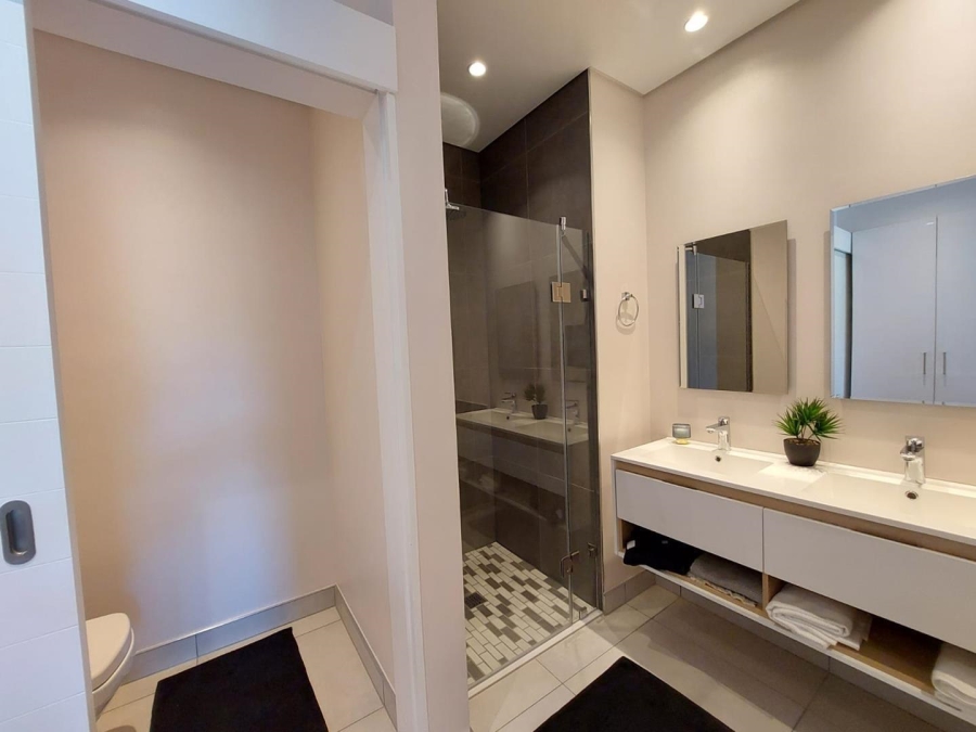 To Let 2 Bedroom Property for Rent in Glenadrienne Gauteng