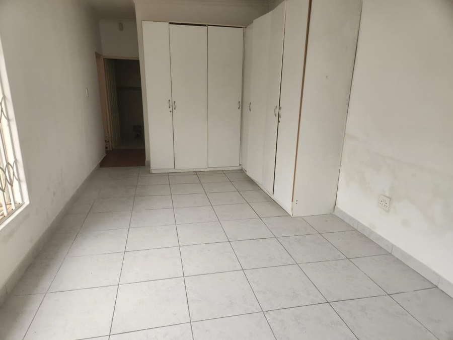 To Let 2 Bedroom Property for Rent in Lombardy East Gauteng