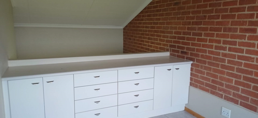 To Let 1 Bedroom Property for Rent in Houghton Estate Gauteng