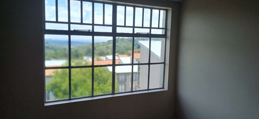 To Let 1 Bedroom Property for Rent in Houghton Estate Gauteng