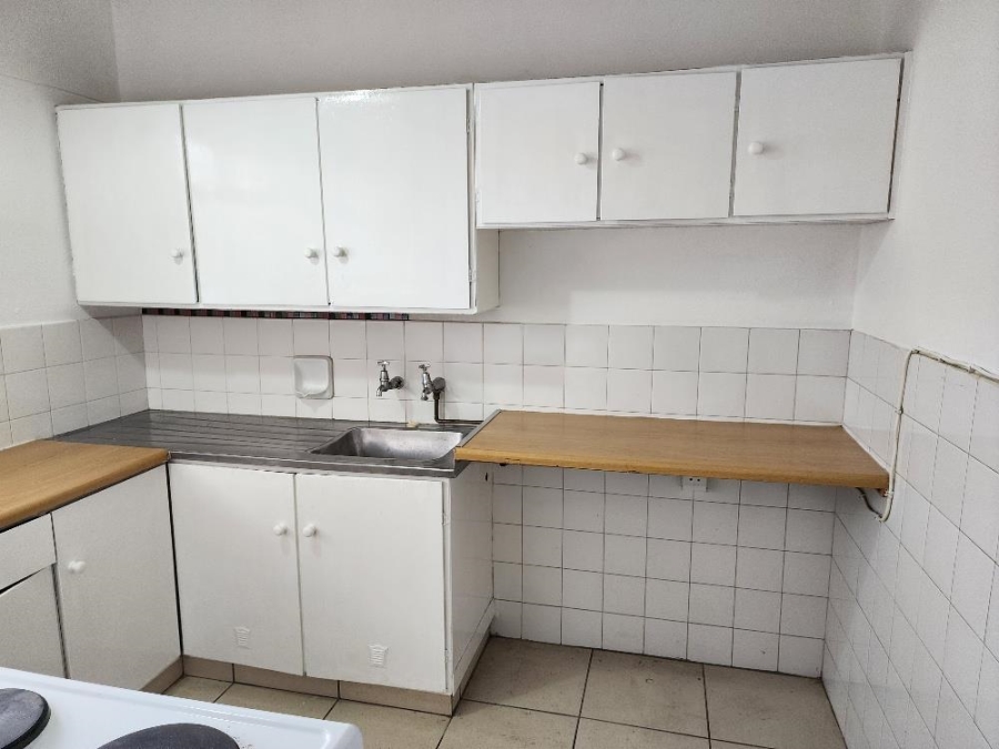 To Let 1 Bedroom Property for Rent in Craighall Gauteng