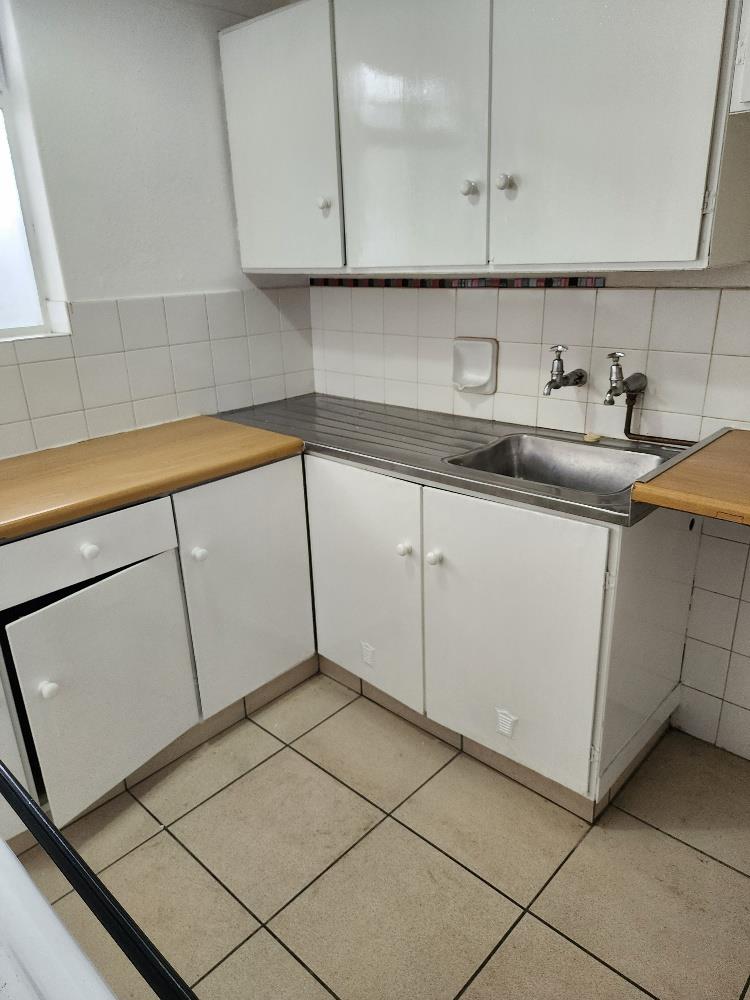 To Let 1 Bedroom Property for Rent in Craighall Gauteng