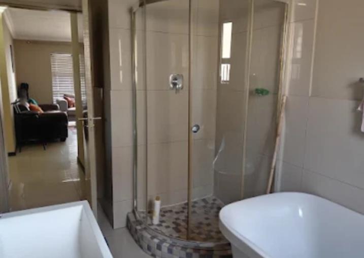 To Let 2 Bedroom Property for Rent in Bedfordview Gauteng