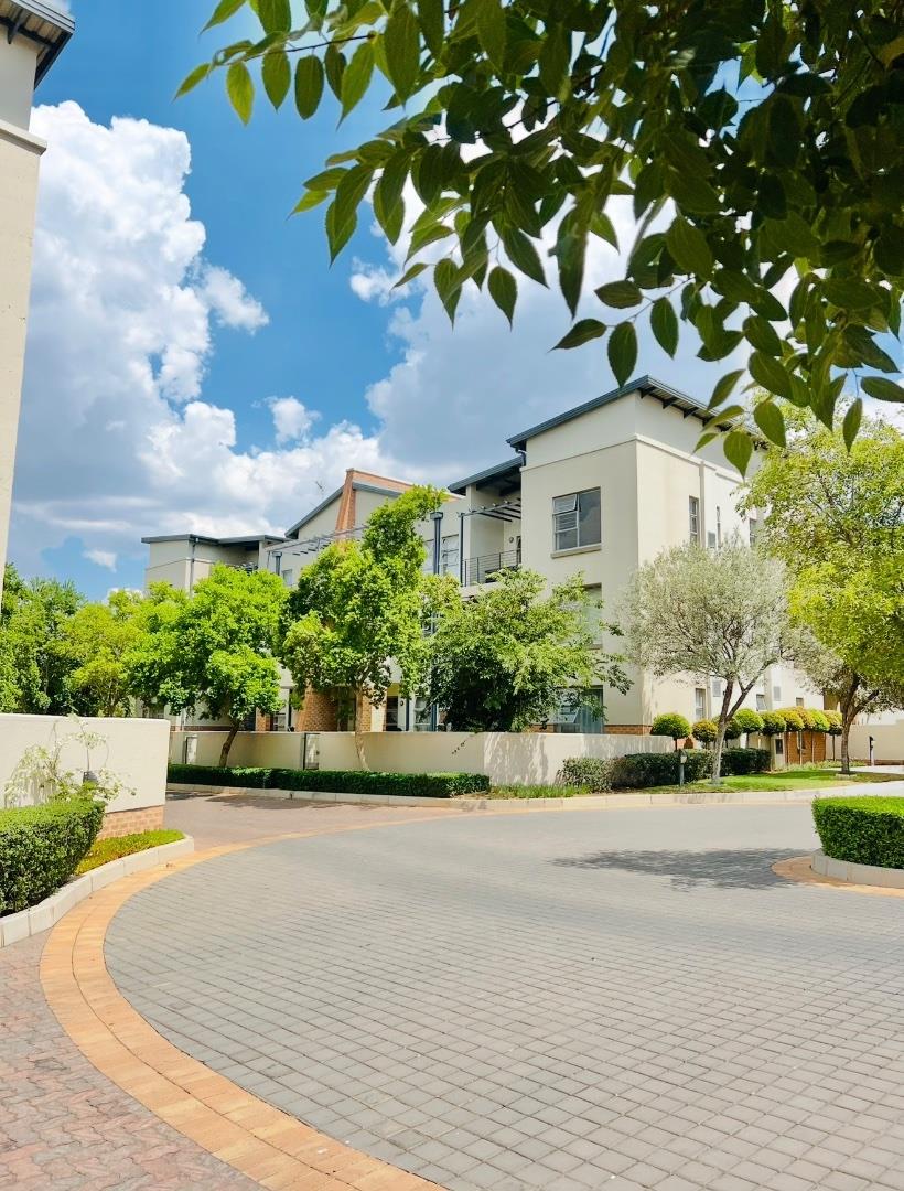 To Let 2 Bedroom Property for Rent in Lonehill Gauteng