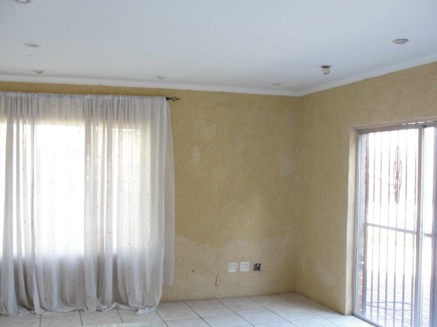 3 Bedroom Property for Sale in Birch Acres Gauteng