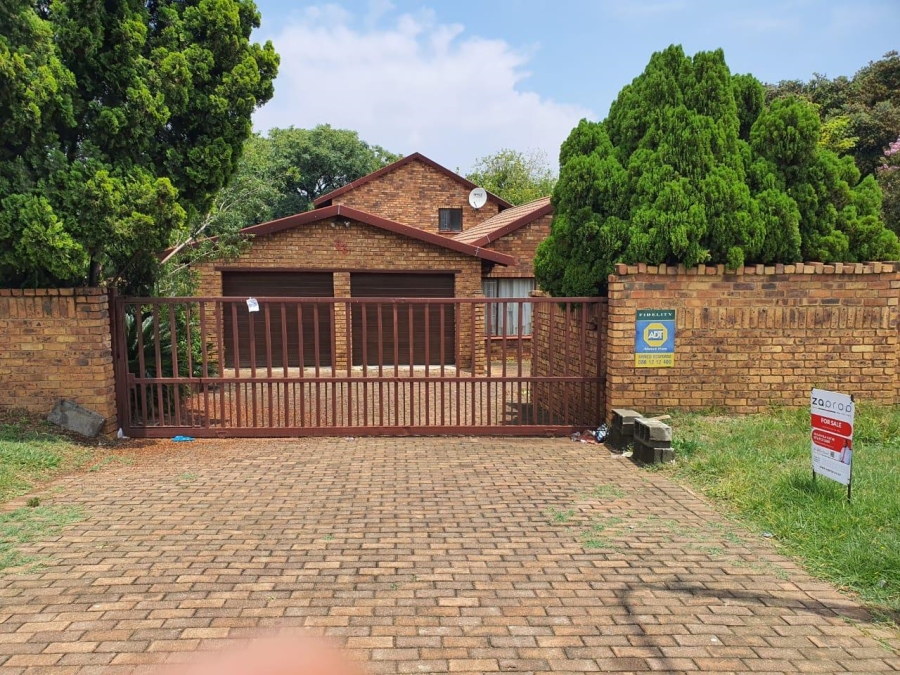 3 Bedroom Property for Sale in Birch Acres Gauteng