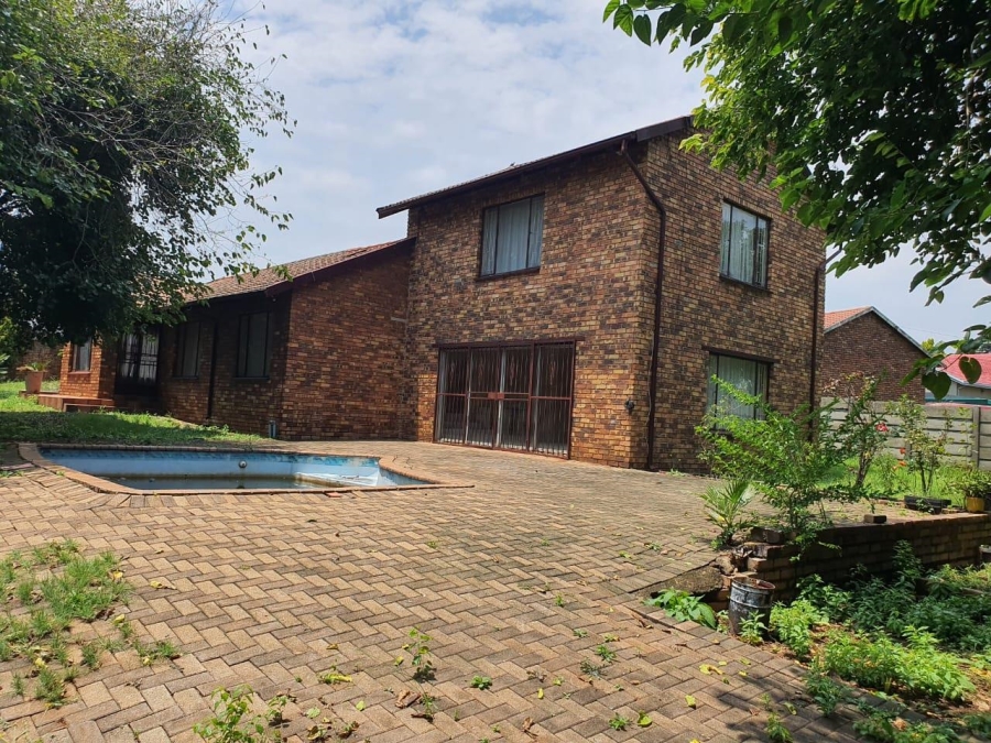 3 Bedroom Property for Sale in Birch Acres Gauteng