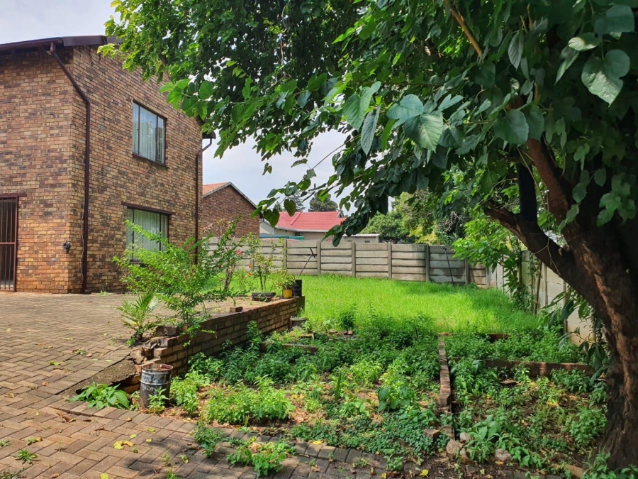 3 Bedroom Property for Sale in Birch Acres Gauteng