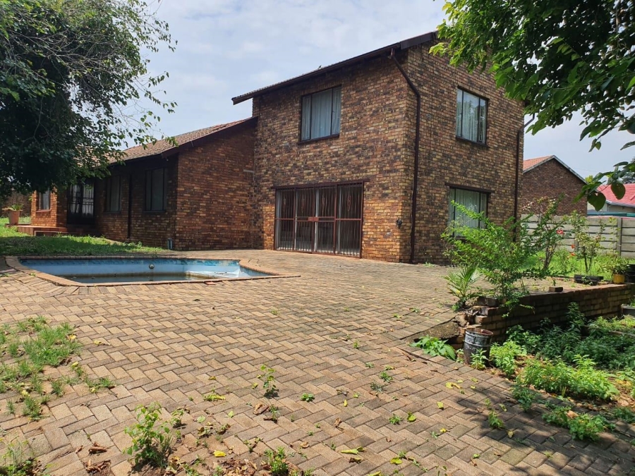 3 Bedroom Property for Sale in Birch Acres Gauteng