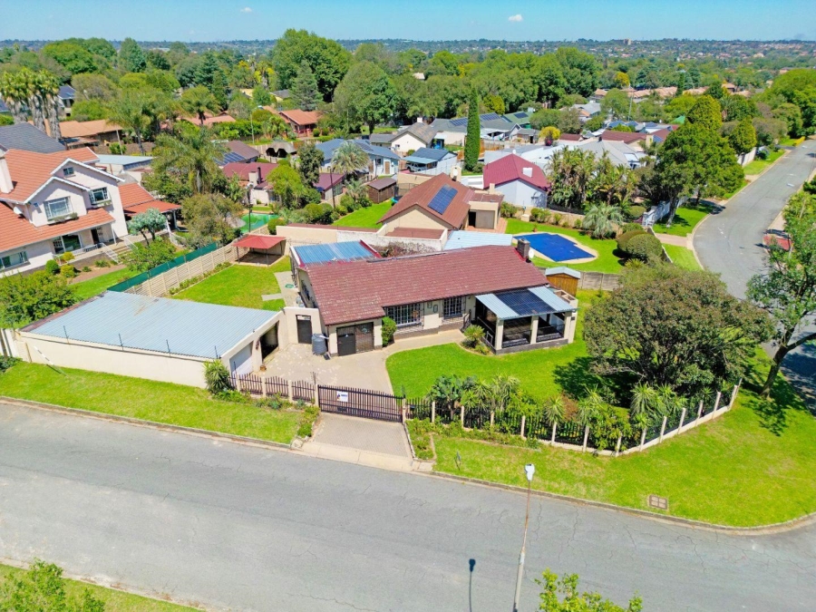 4 Bedroom Property for Sale in Allen Grove Gauteng