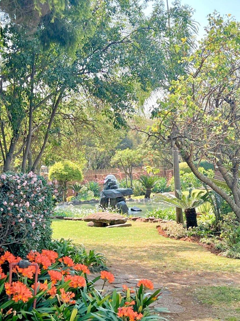 2 Bedroom Property for Sale in Faerie Glen Gauteng