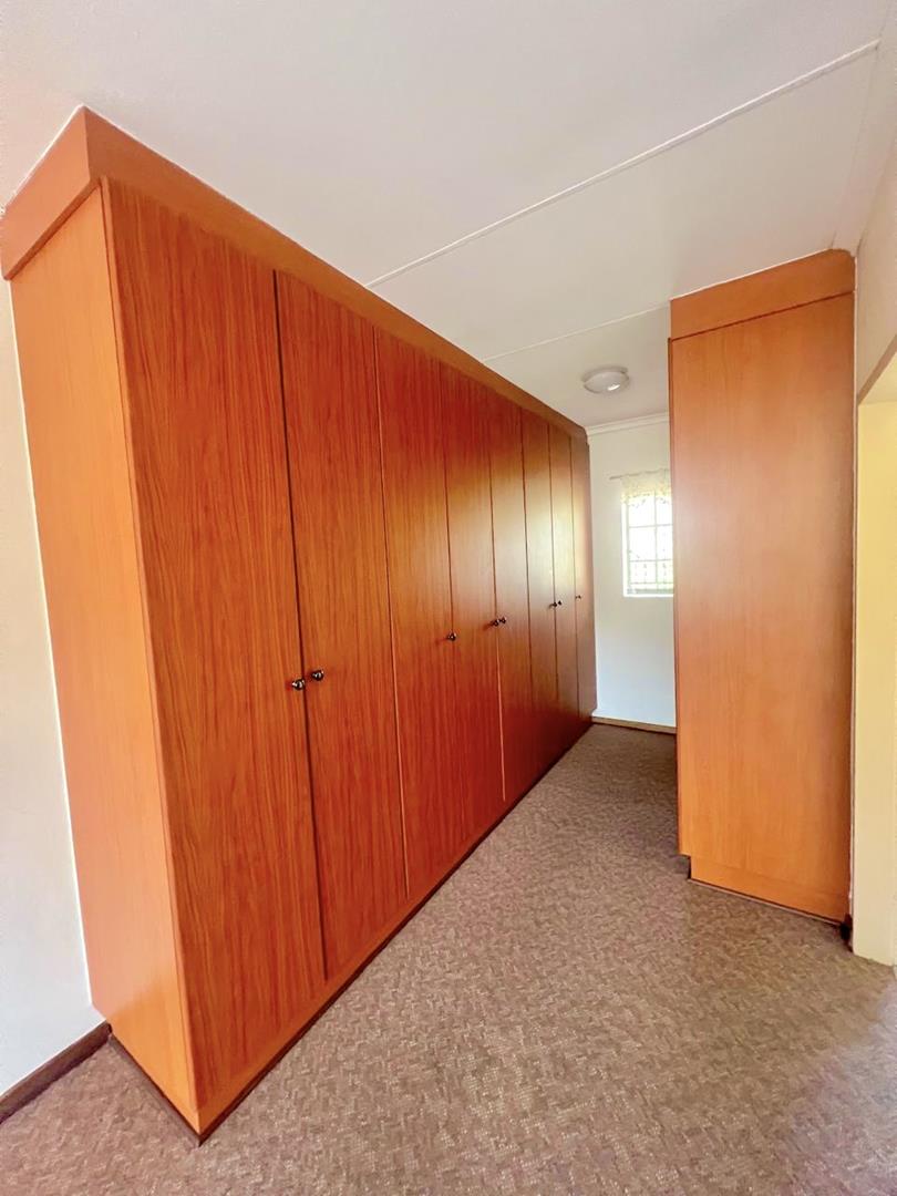 2 Bedroom Property for Sale in Faerie Glen Gauteng