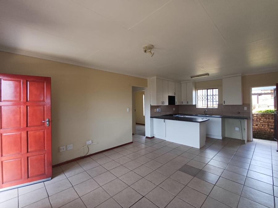 To Let 2 Bedroom Property for Rent in Honeydew Manor Gauteng
