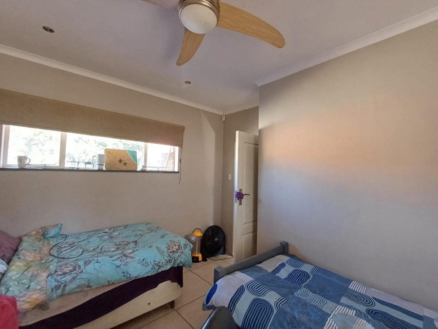 To Let 2 Bedroom Property for Rent in Blairgowrie Gauteng