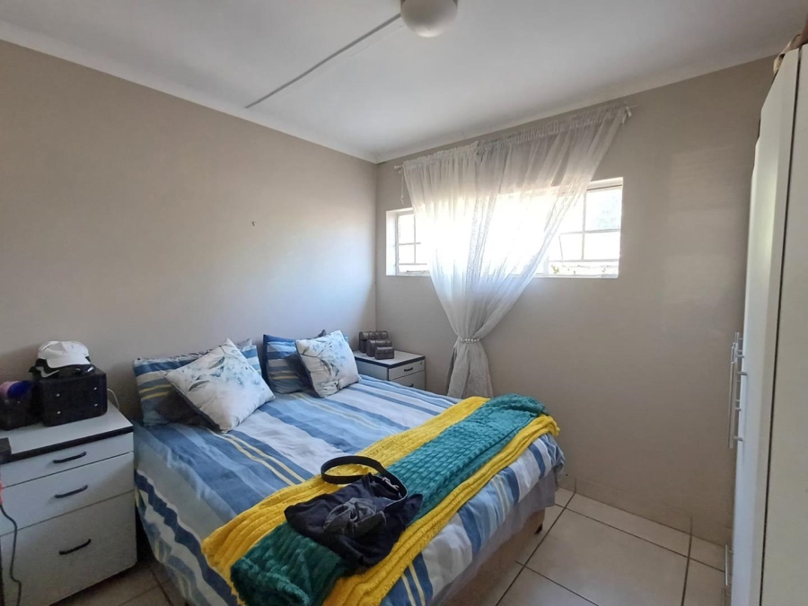 To Let 2 Bedroom Property for Rent in Blairgowrie Gauteng