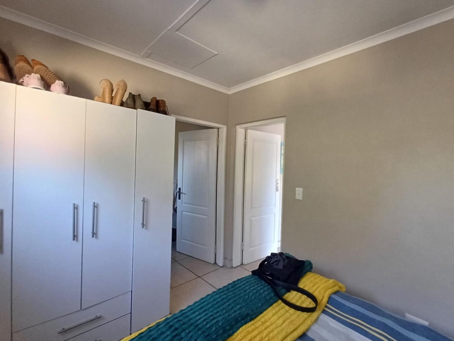To Let 2 Bedroom Property for Rent in Blairgowrie Gauteng