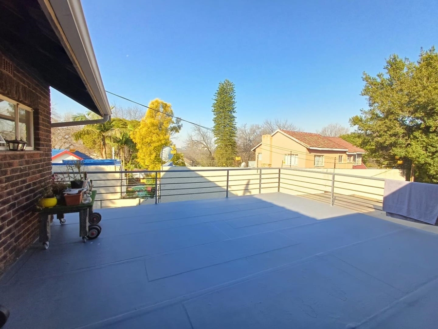 To Let 2 Bedroom Property for Rent in Blairgowrie Gauteng