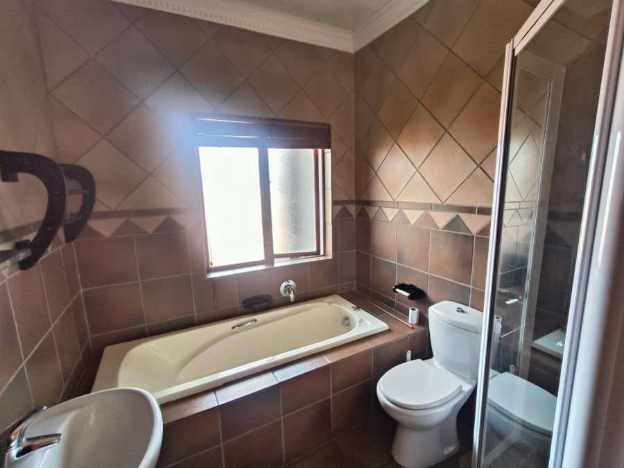 3 Bedroom Property for Sale in Highveld Gauteng