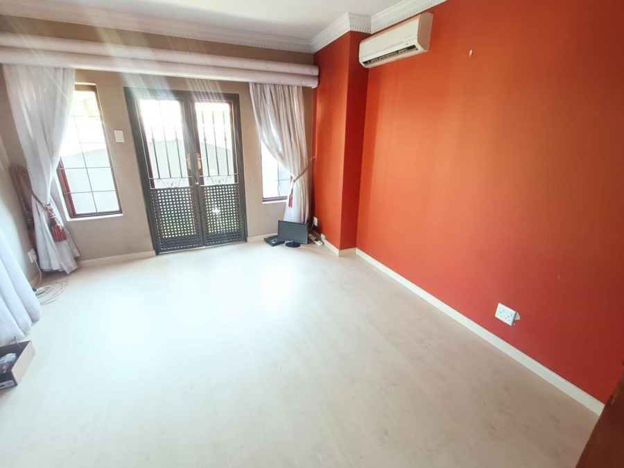 3 Bedroom Property for Sale in Highveld Gauteng