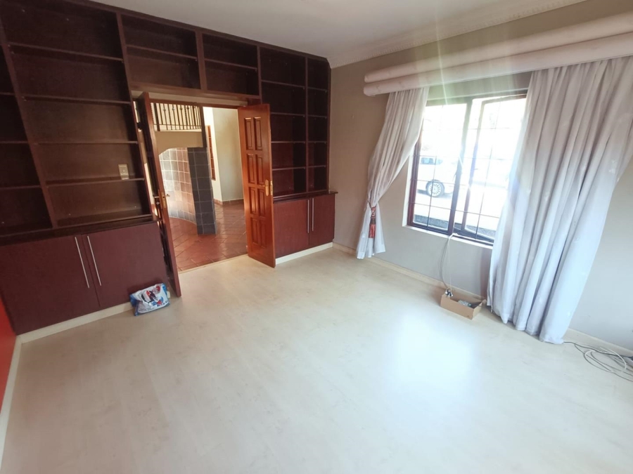 3 Bedroom Property for Sale in Highveld Gauteng