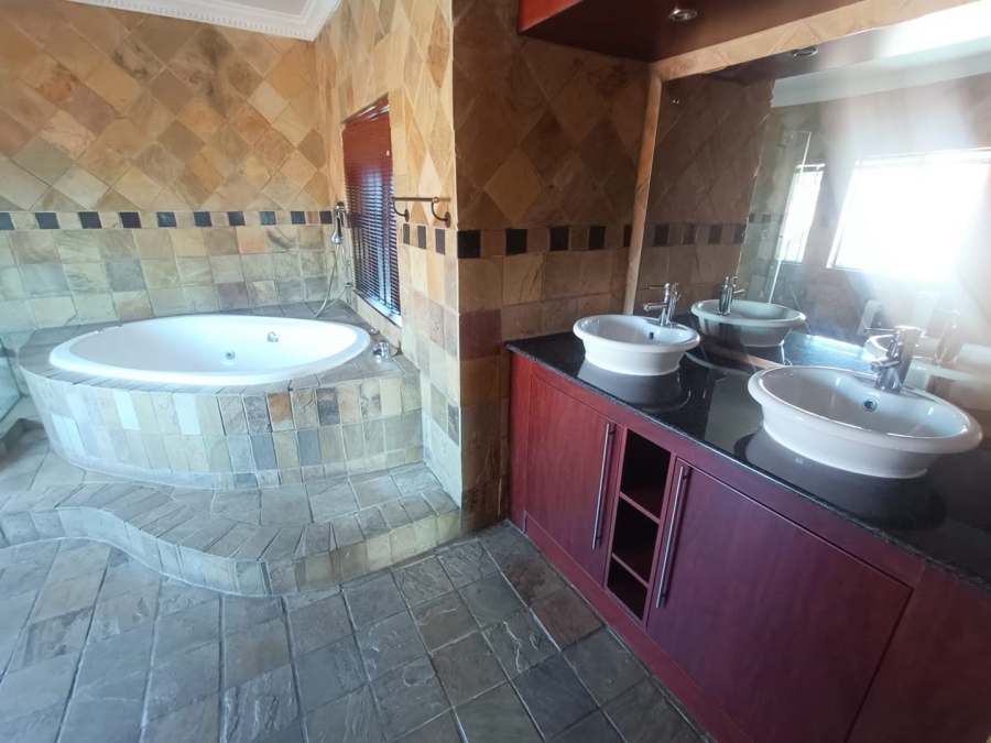3 Bedroom Property for Sale in Highveld Gauteng