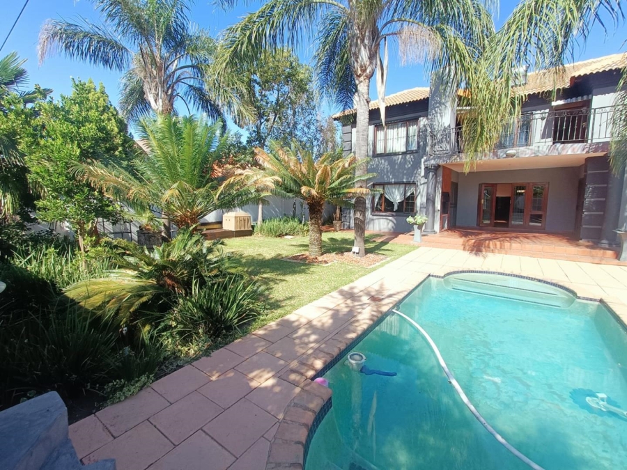 3 Bedroom Property for Sale in Highveld Gauteng