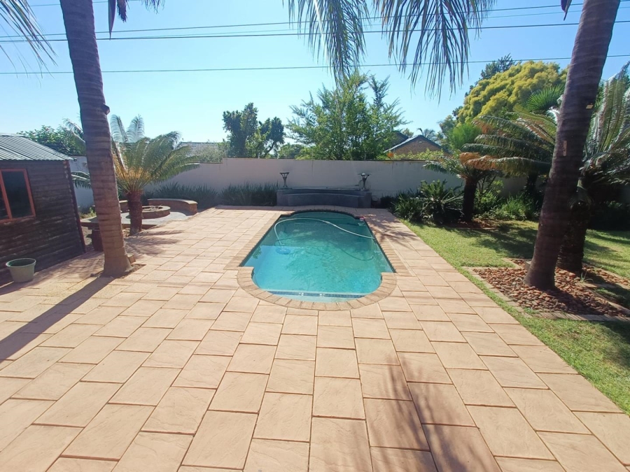 3 Bedroom Property for Sale in Highveld Gauteng